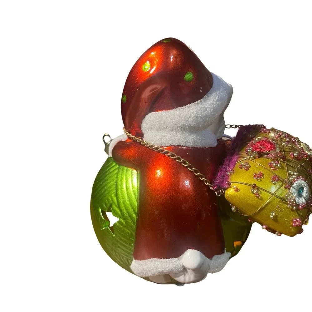 Whimsical‎ Santa Claus cat with Yarn Ball Christmas Ornament Light festive Cute